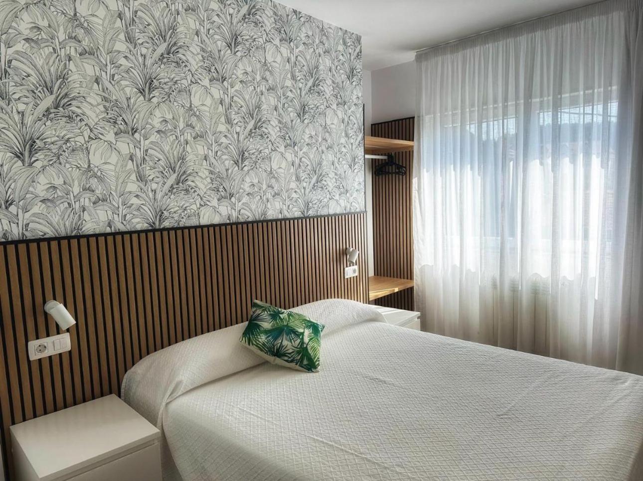 Hotel Playa De Sardineiro Finisterre Exterior photo